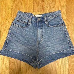 Gap super high rise jean shorts. Size 27